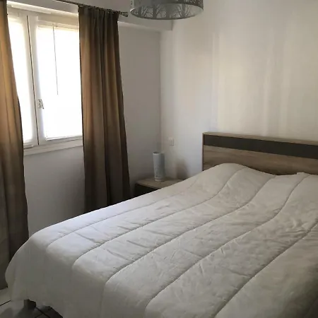T2 Renove Avec Terrasse A 200m De La Plage, Proche Commerces - - Fr-1-92-814 Apartment