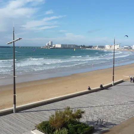 T2 Renove Avec Terrasse A 200m De La Plage, Proche Commerces - - Fr-1-92-814 Les Sables-d'Olonne