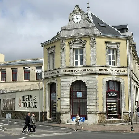 T2 Renove Avec Terrasse A 200m De La Plage, Proche Commerces - - Fr-1-92-814 *