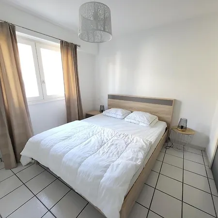 T2 Renove Avec Terrasse A 200m De La Plage, Proche Commerces - - Fr-1-92-814 * Les Sables-d'Olonne